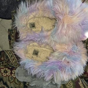 Steve Madden Plush Black Slippers And Other Colors Size Large Worn.
